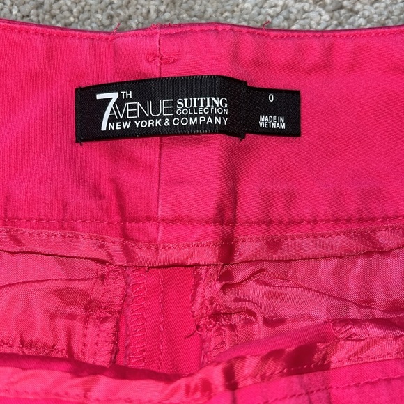 Women’s shorts - Picture 3 of 3